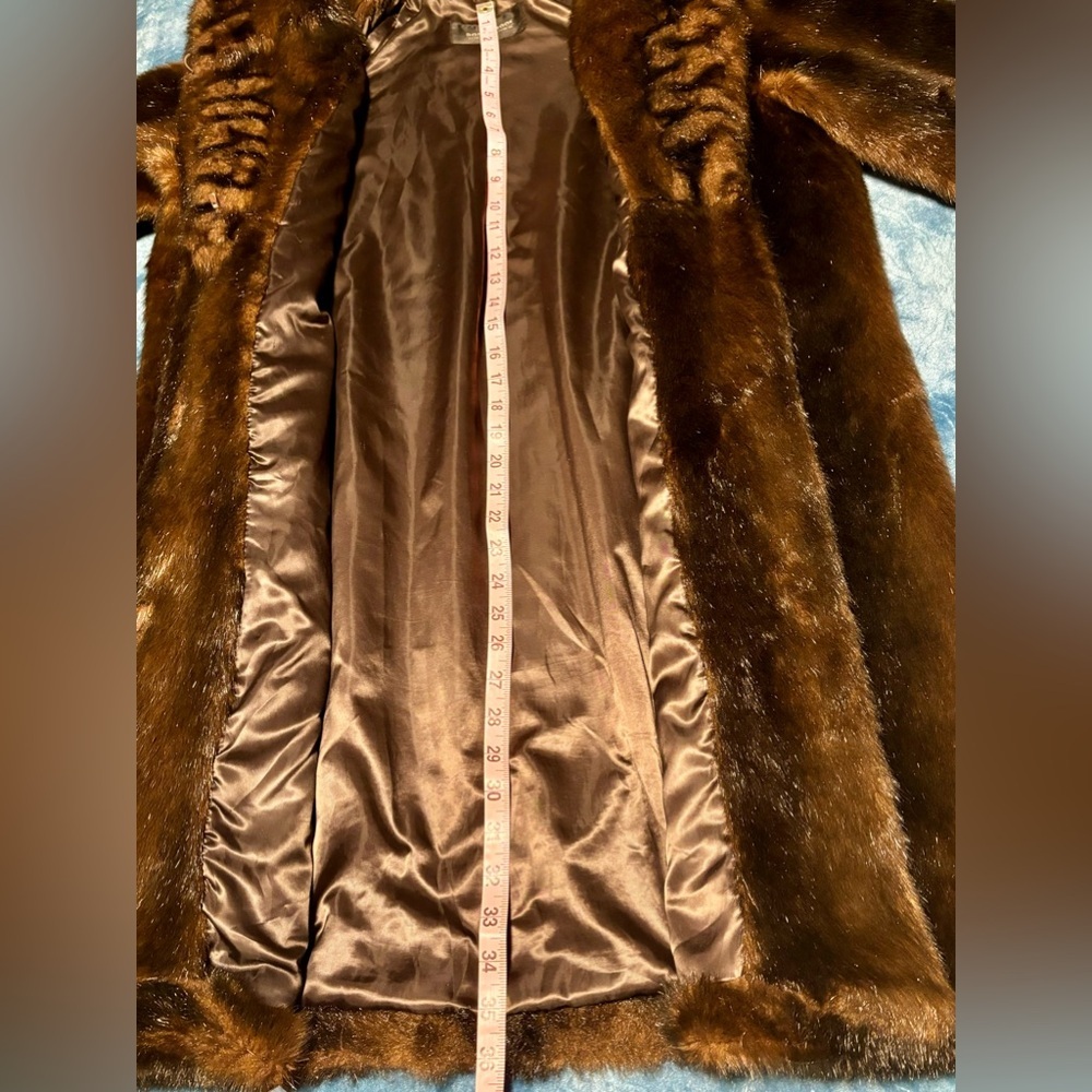 *Vintage* Donnybrook Brand FauxFur Long Hooded Coat Color Dark Brown Size Medium - Picture 9 of 14